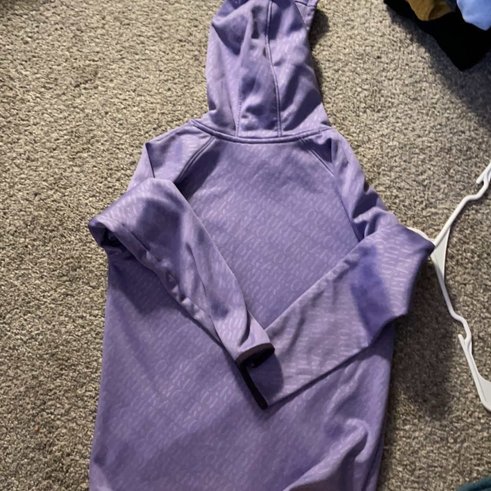 Under Armor - Picture 4 of 4